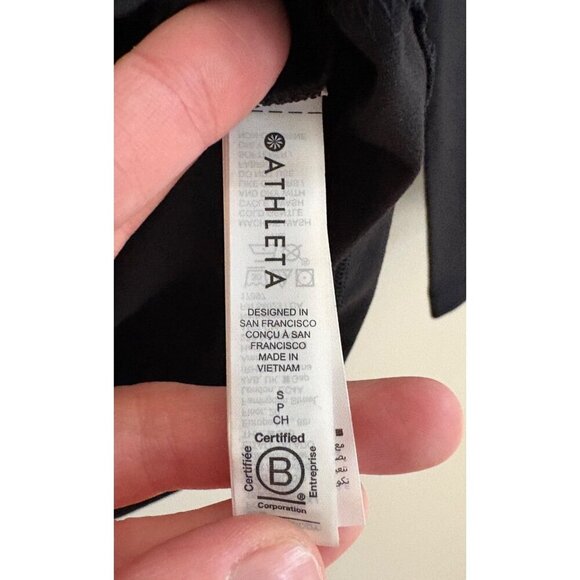 Athleta NWT Shanti Scoop 3/4 Sleeve Casual Top in Black Size Small - Picture 9 of 14